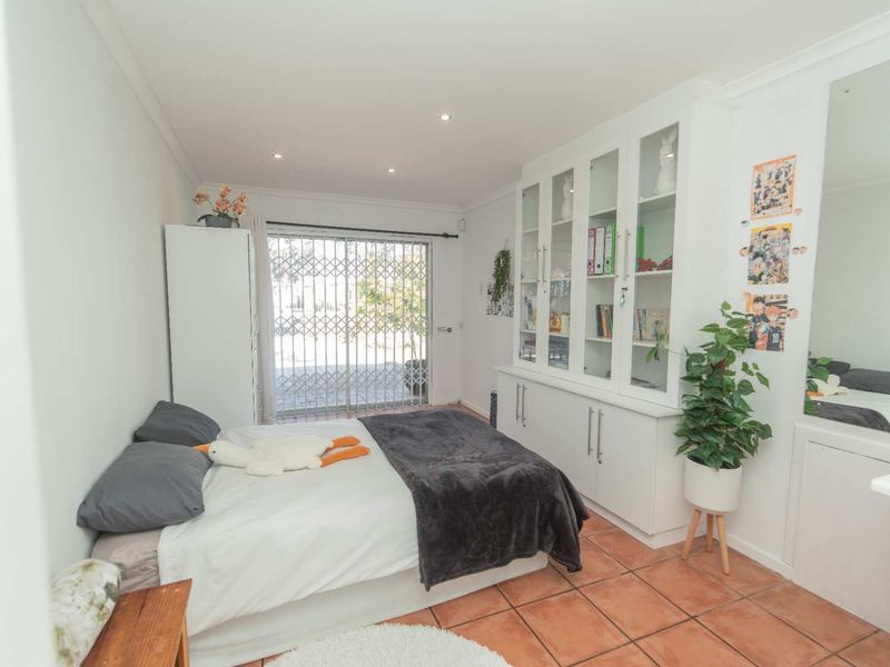 A House with many Talents - Photo 9