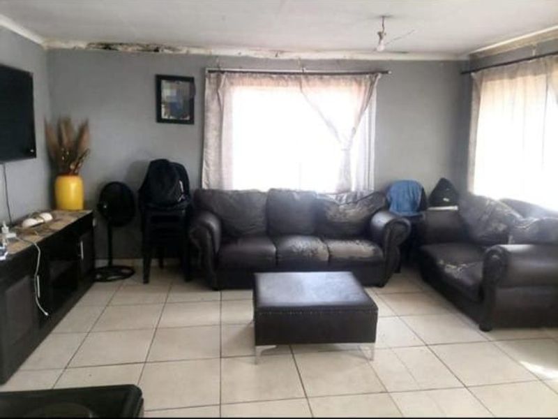 Investment Property In Soshanguve South Ext 7 - Photo 5