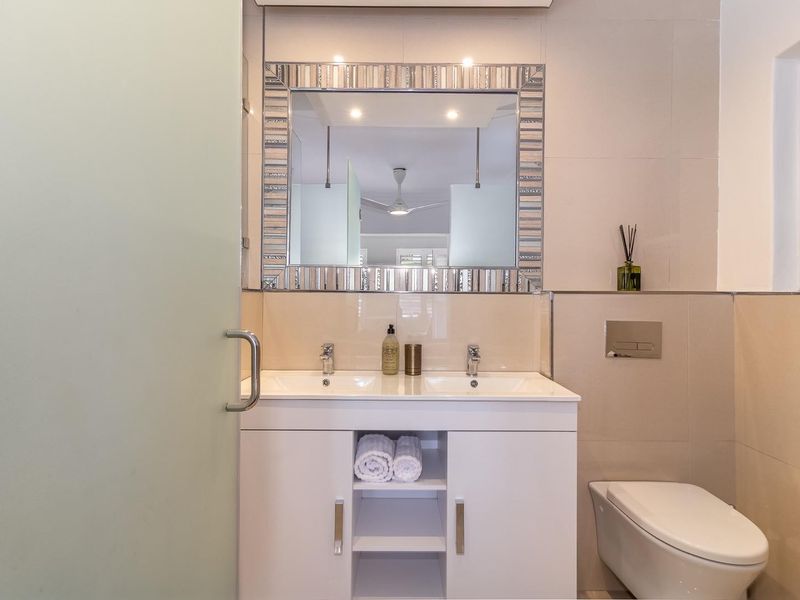 Bachelor's flat in Eden - Photo 9
