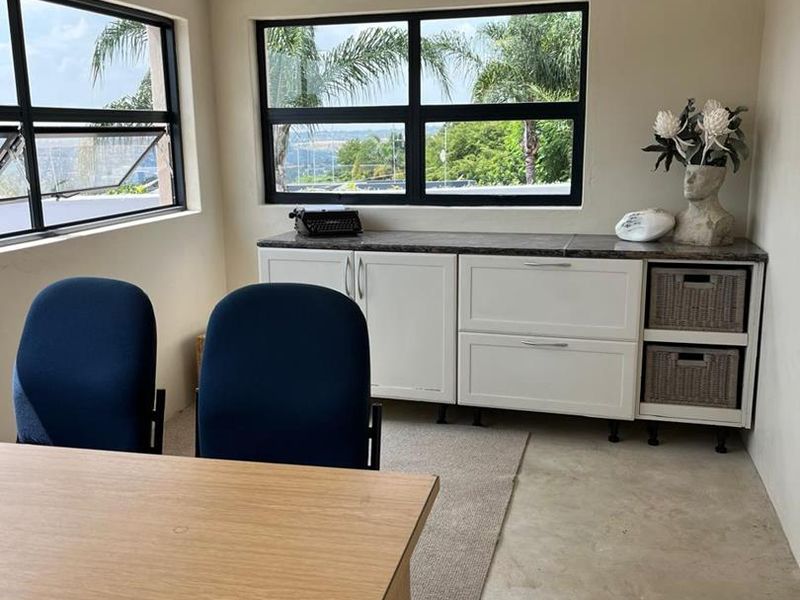 FURNISHED OFFICE FOR RENTAL IN MORELETA PARK - Photo 2