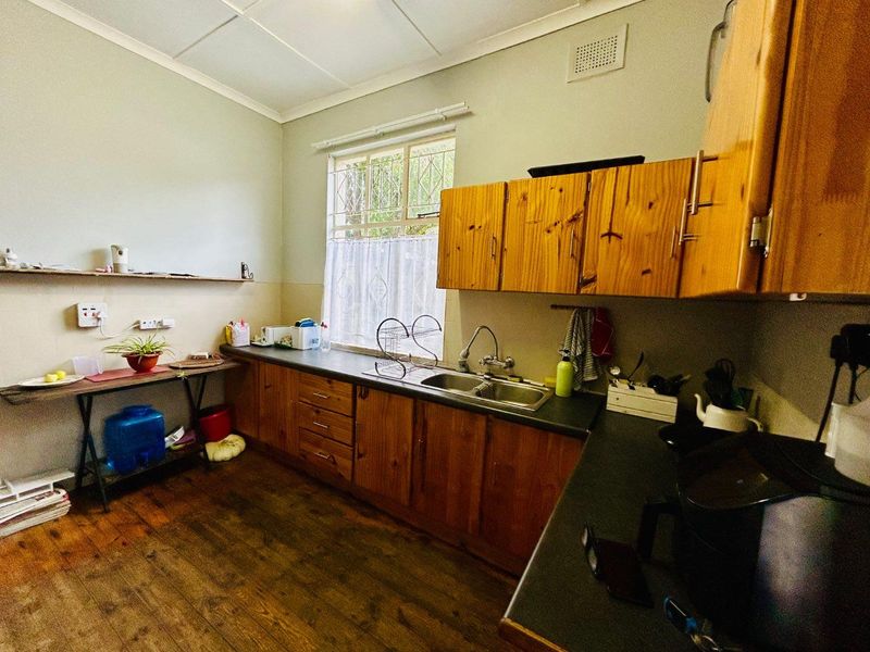 3 bedroom house with flat for sale in Vryheid - Photo 5