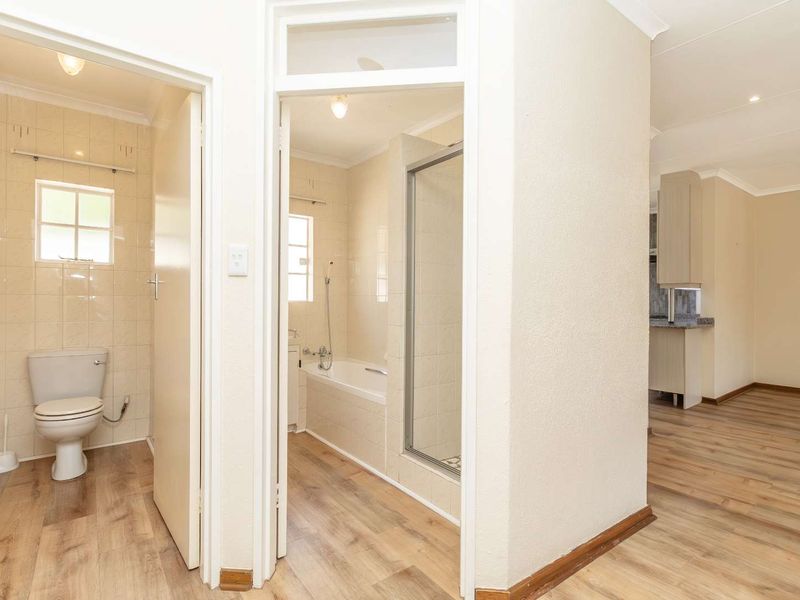 Stunning Townhouse in sought-after Retirement Village - Photo 6