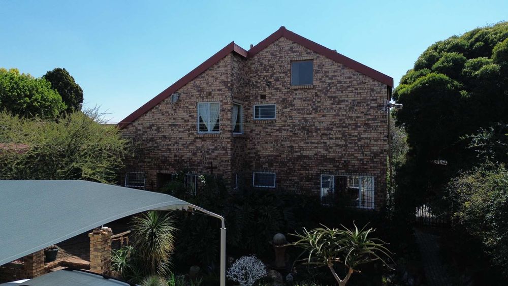 Face brick and low maintenance