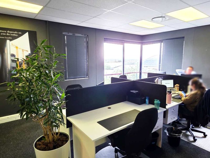 Modern First Floor Office in Westlake - Photo 6