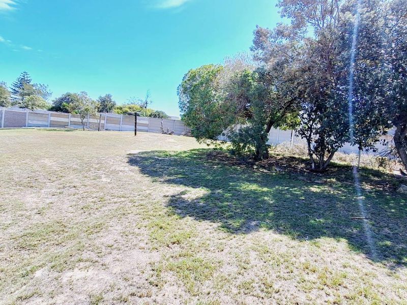 Location Location Location - Empty 868 sqm Stand For sale - Photo 3