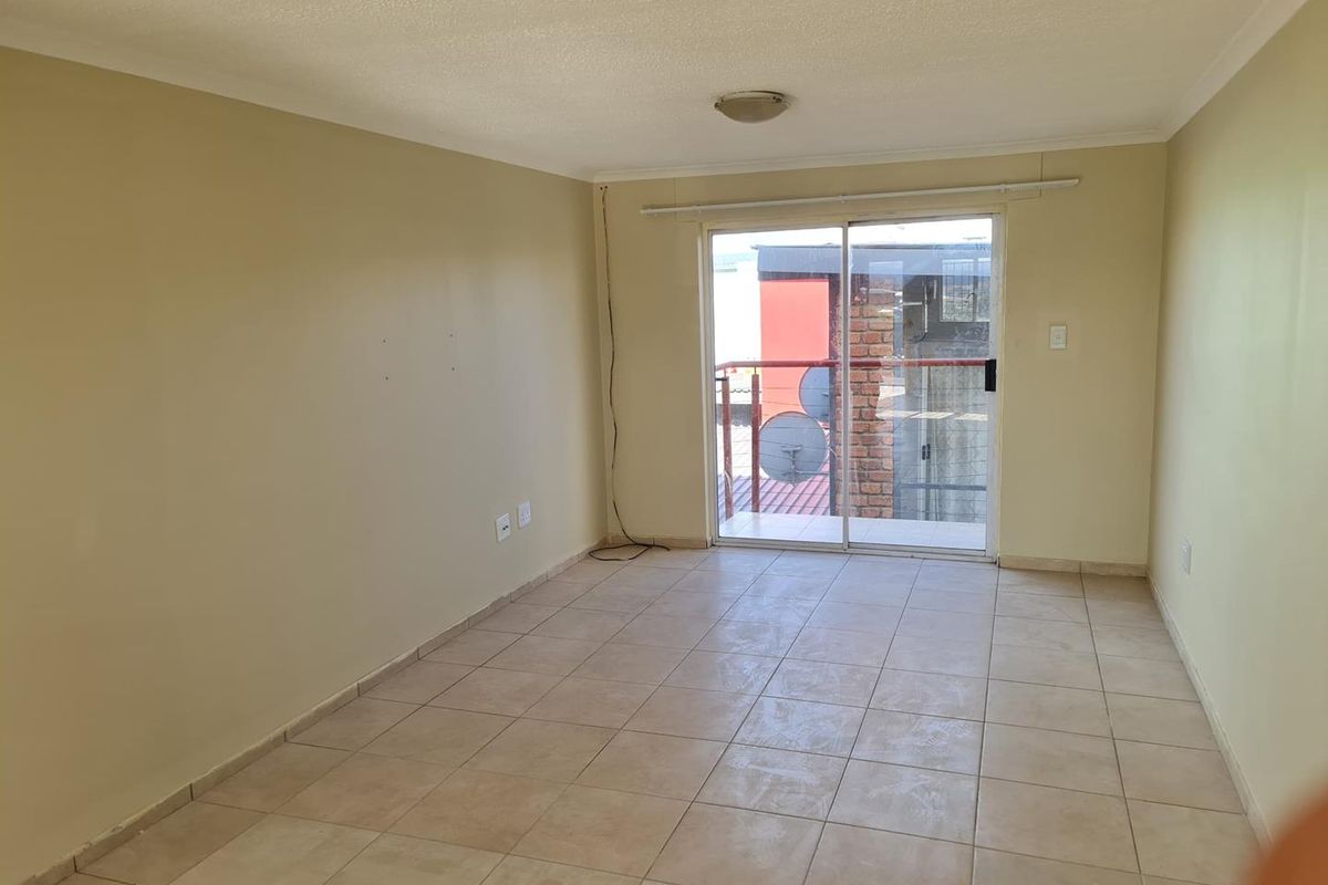 Apartment for sale only N$650 000 - Photo 2