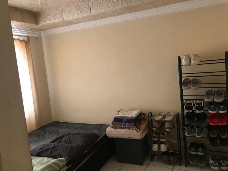 3 Bedroom House for sale - Photo 10