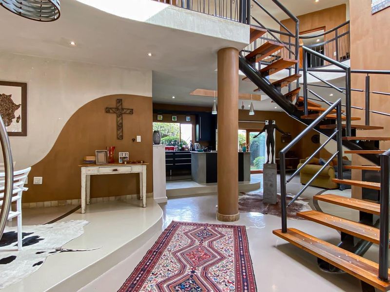 Architectural Masterpiece, 5 Bedrooms, Private Rooftop Garden - Photo 6