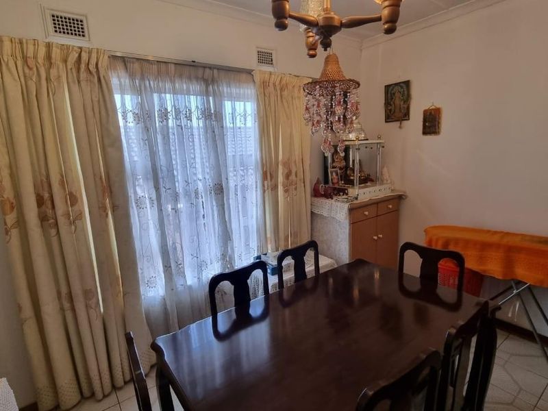 4 Bedroom House for sale Shallcross - Photo 9