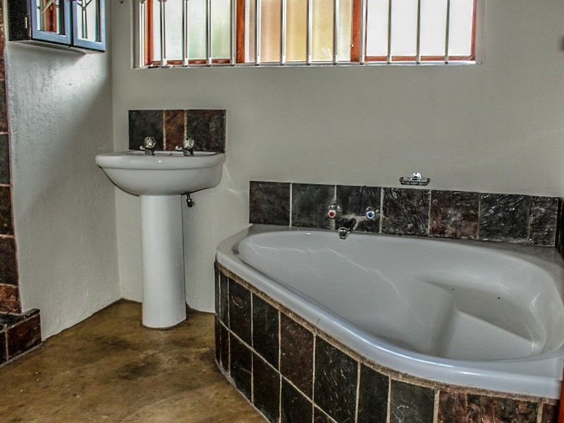 Investment Property in Kampersrus - Photo 10