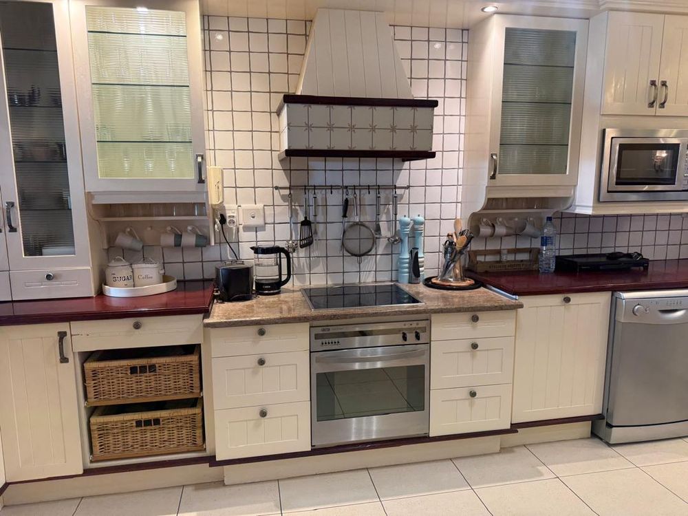 Kitchen area