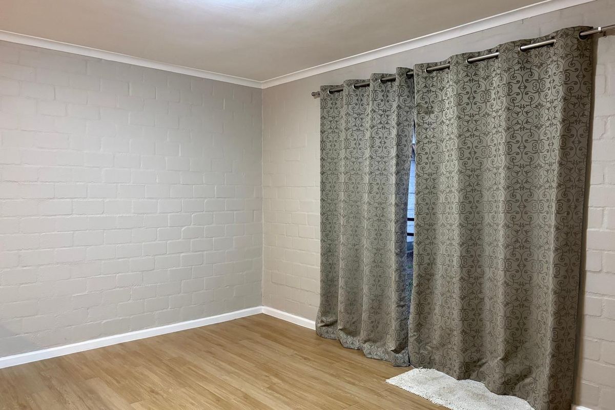 3 Bedroom House To Let in Sanddrift - Photo 3