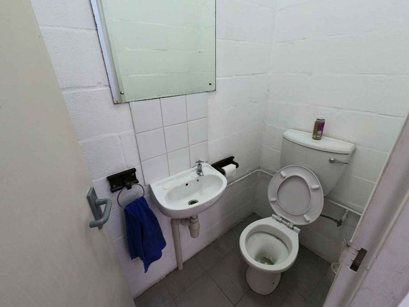 Warehouse with offices For Sale - Milnerton - Photo 10