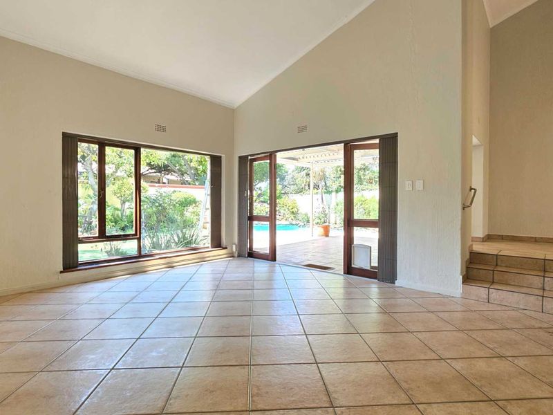 Sandton 3 bedroom Townhouse with Private Garden and Private Swimming Pool - Photo 4