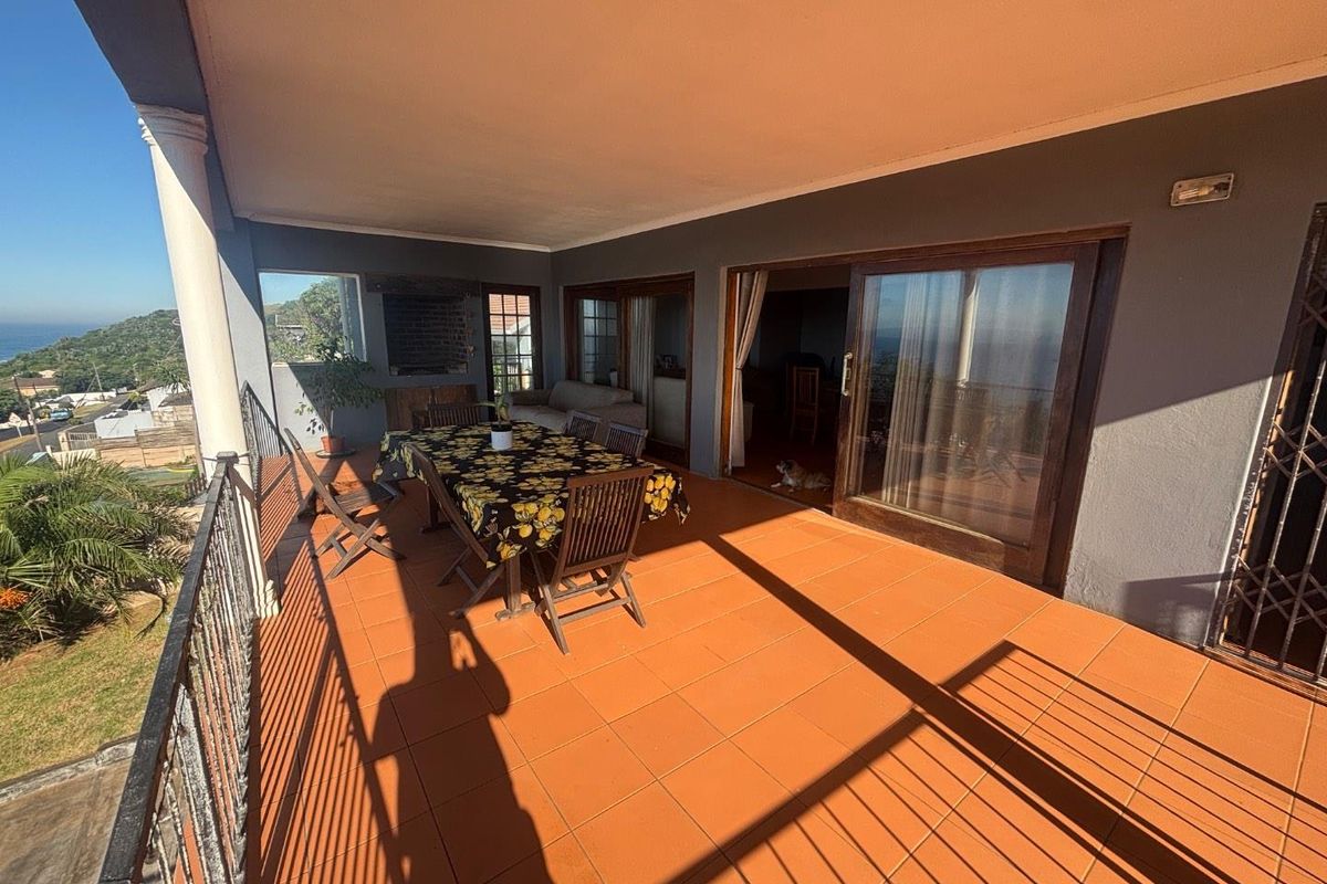 Brighton Beach Family Home with Ocean Views | Flatlet | Exceptional Entertainment Spaces - Photo 3