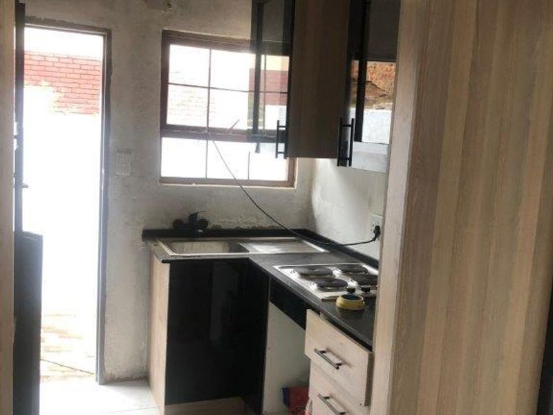 3 bedrooms house for sale in Soshanguve M - Photo 7