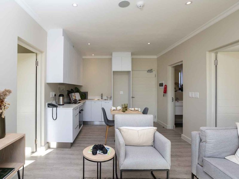 Contemporary Two-Bedroom Luxury Suite at Val de Vie Evergreen - Photo 6