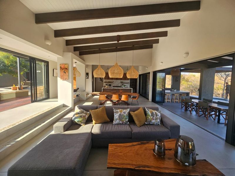 Unparalleled comfort in the bush - Photo 6