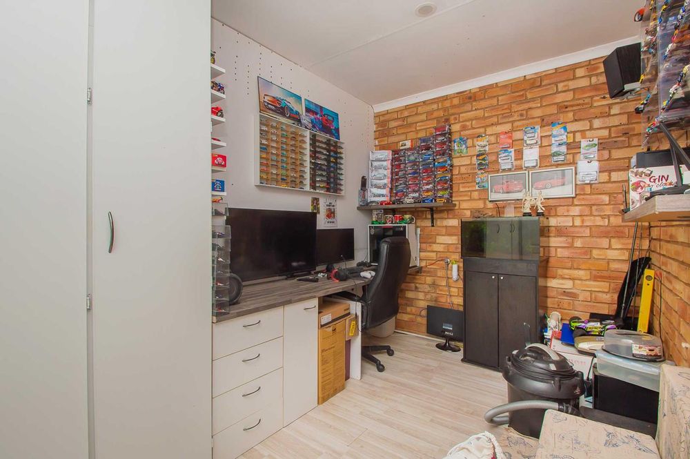 3rd Room off garage for work-from-home / 3rd bedroom 