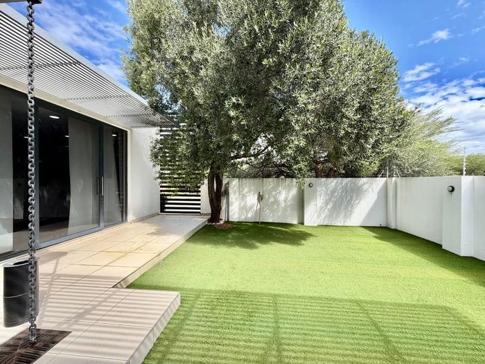 Property #2516448, Business Rental Monthly in Klein Windhoek