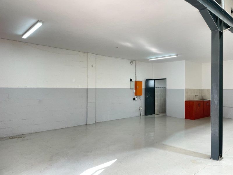 Retail in Cornubia - Photo 2