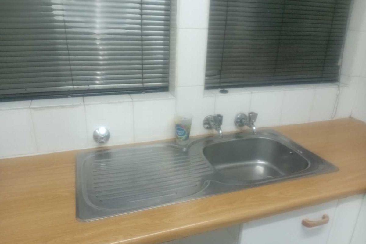 Two bedroomed apartment for sale in Lakefield Ext. 21 - Photo 3