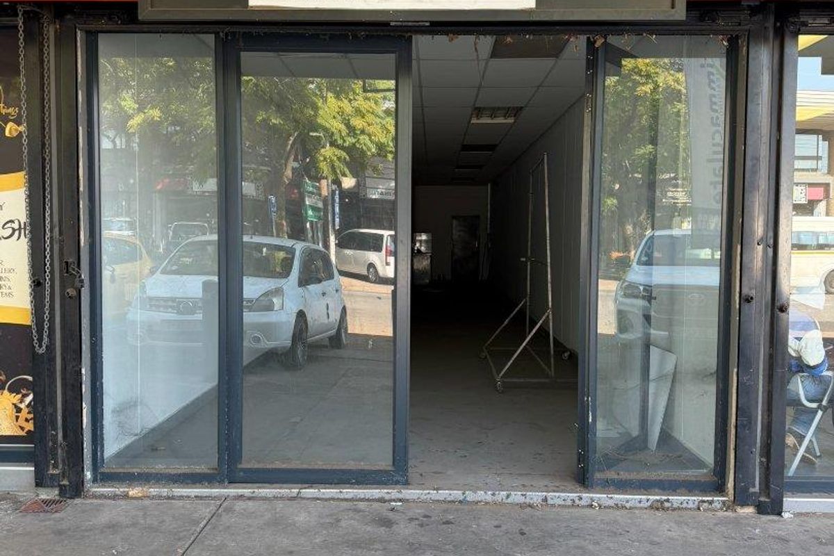 70 Sqm RETAILS SPACE ON SPECIAL TO RENT IN PRETORIA FOR R 5999.00 PM AVAILABLE IMMEDIATELY. - Photo 2