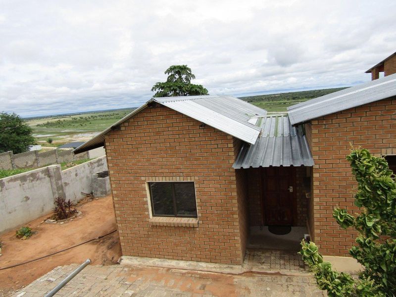 8 x 2 BEDROOM FLATS FOR SALE | RUNDU EXTENSION 5 (QUEENSPARK) - Photo 9