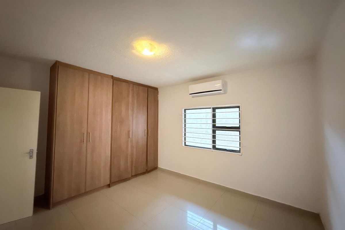 GROUND FLOOR UNIT - Photo 5