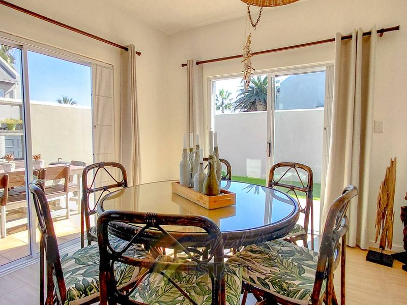 Townhouse For Sale in Vogelstrand, Swakopmund - Photo 3