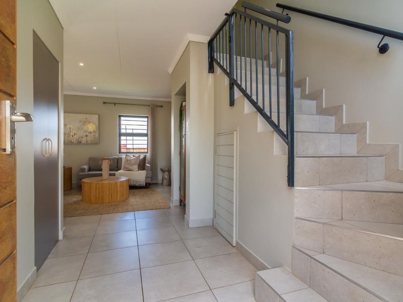 Stunning 127m2 3-Bedroom Home in Lion Pride Lifestyle Estate - Photo 4