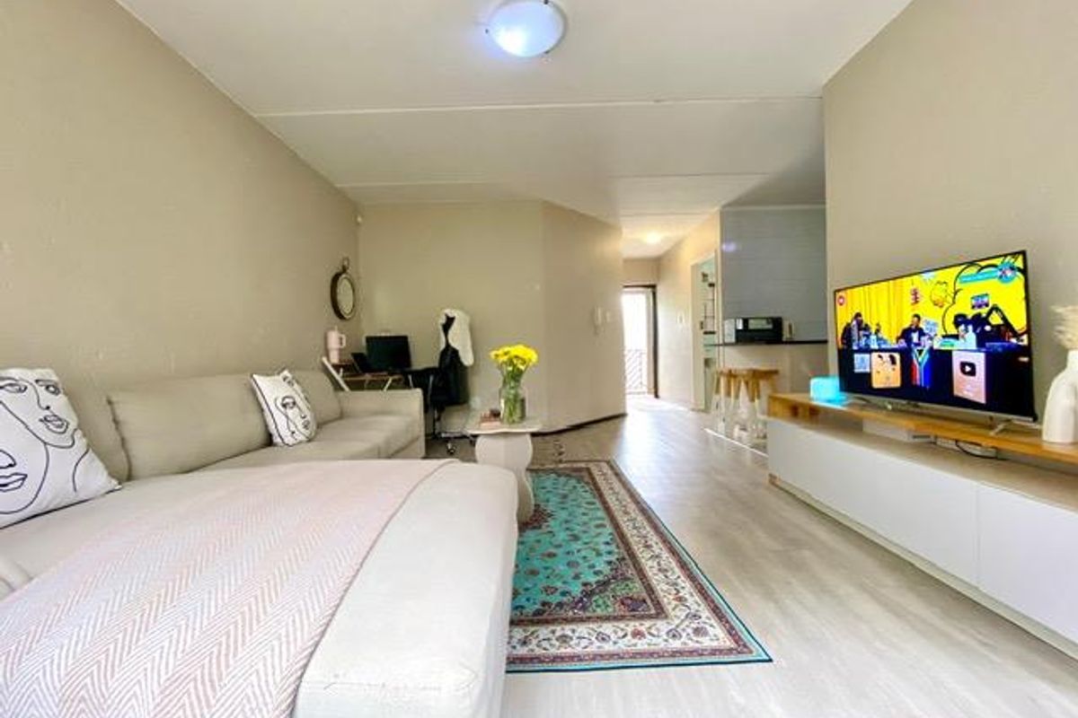 STYLISH ONE BED APARTMENT IN THE HEART OF MORNINGSIDE - Photo 4