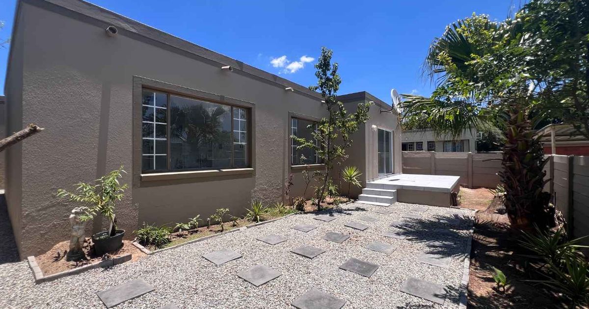 3 Bed Cluster For Sale in Randpark Ridge | MyProperty Africa