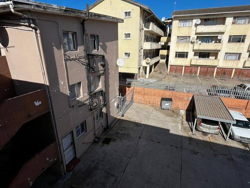 2 Bedroom Apartment in the heart of North End - Photo 4