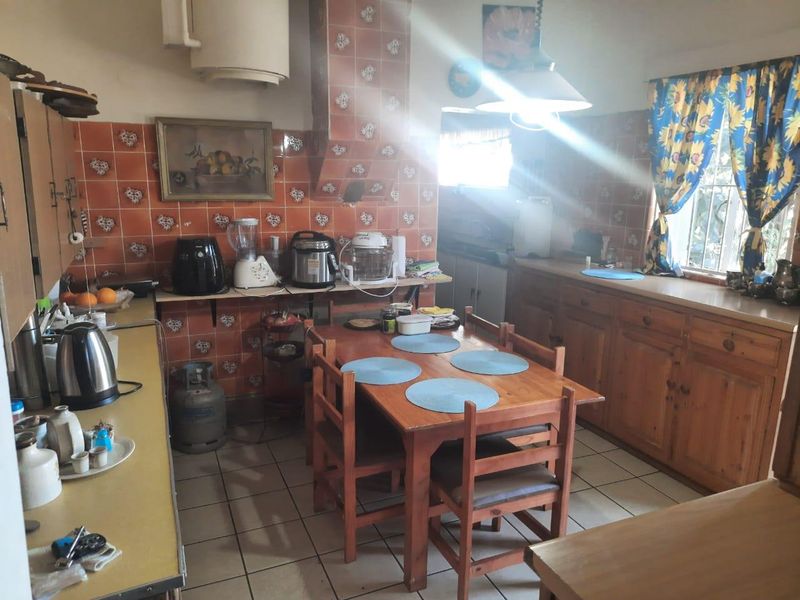 Charming 3 Bedroom House in Aliwal North - Photo 9