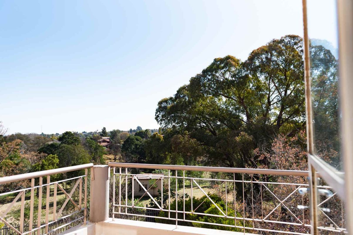 Exceptional View - Photo 2