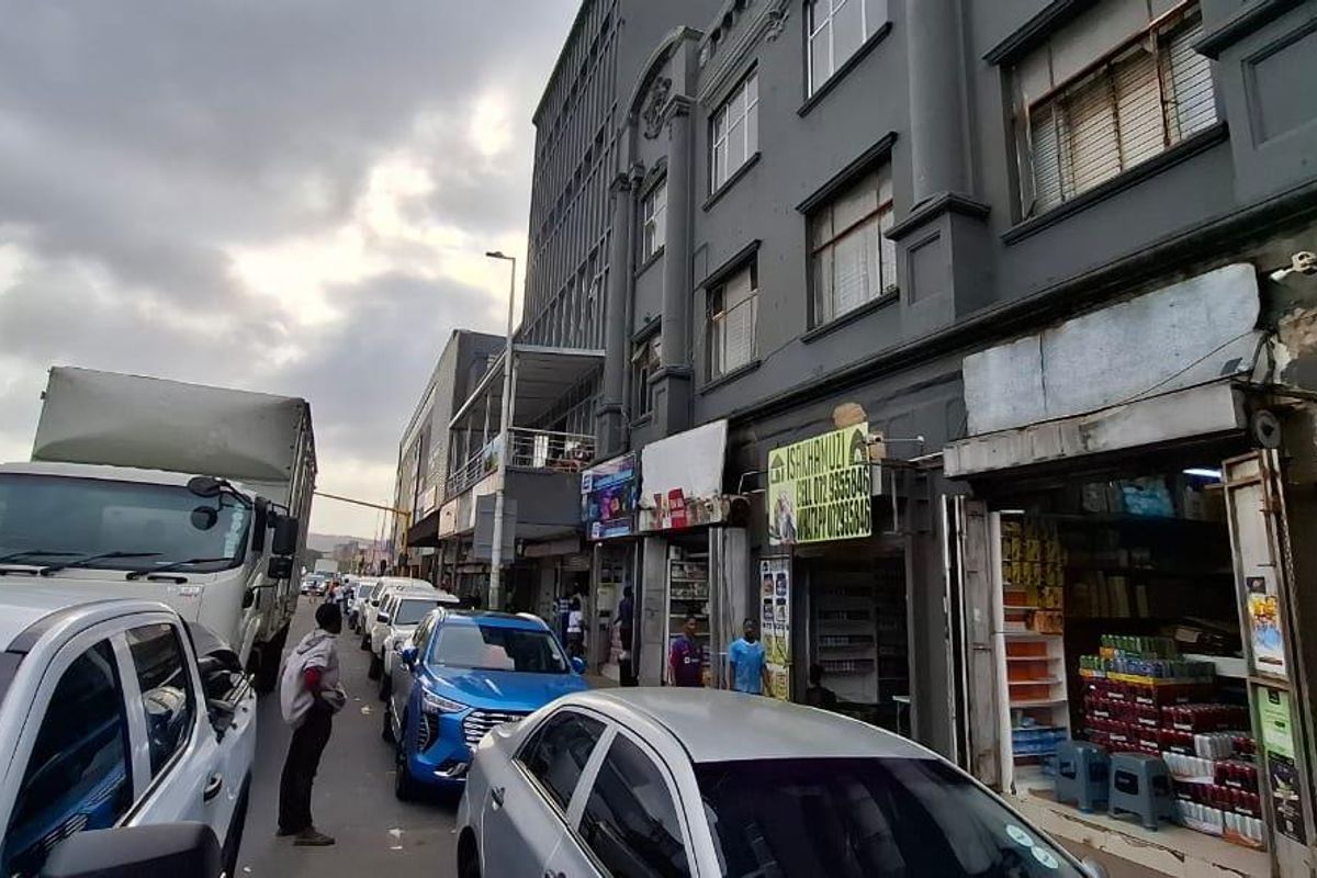 **Prime Retail Opportunity in High-Traffic Mall Location** - Photo 5