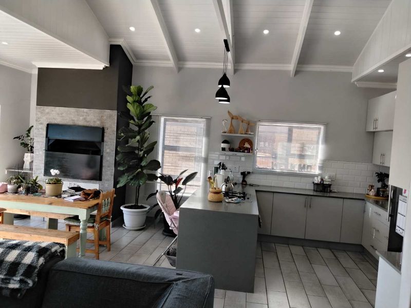3 Bedroom Family home - Photo 9