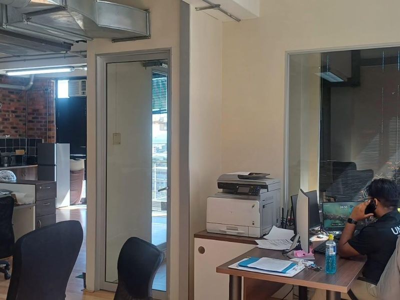 Spacious and Inviting Office Space available - Photo 8