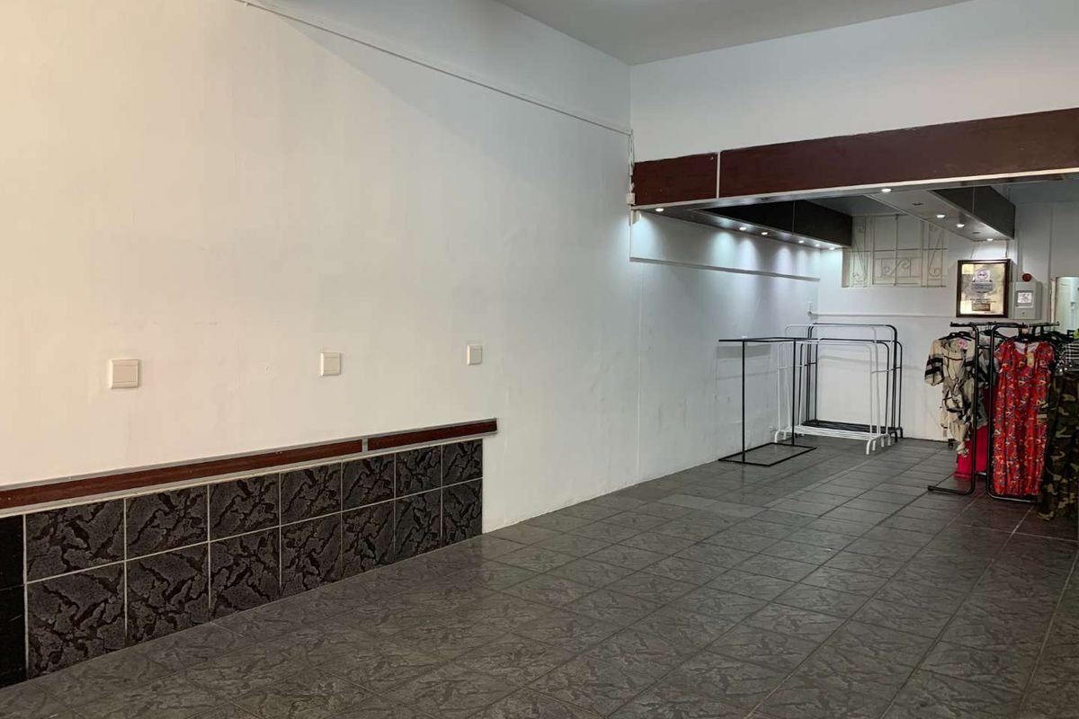 High Traffic Retail Spot: 82m2 on Voortrekker Rd, Goodwood - Photo 5