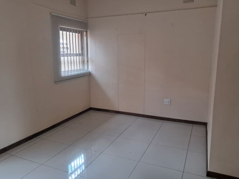 Office To Let Windhoek North - Photo 3
