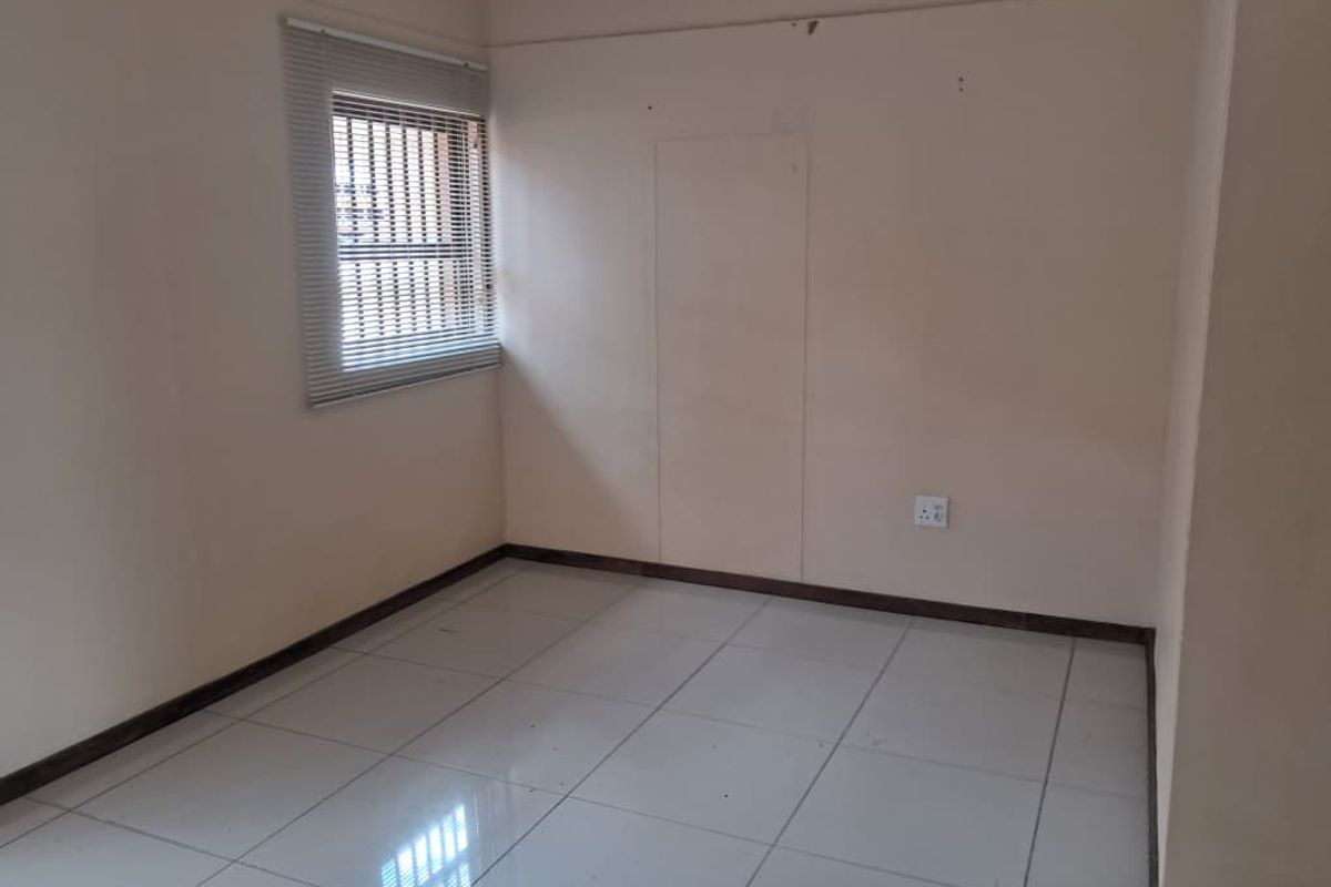 Office To Let Windhoek North - Photo 3