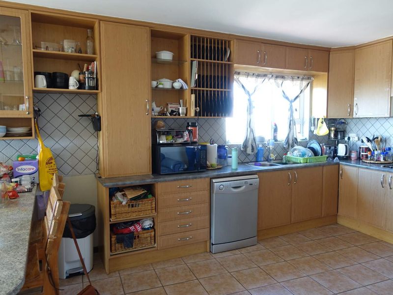 APARTMENT ON TOP FLOOR WITH BALCONY - Photo 8