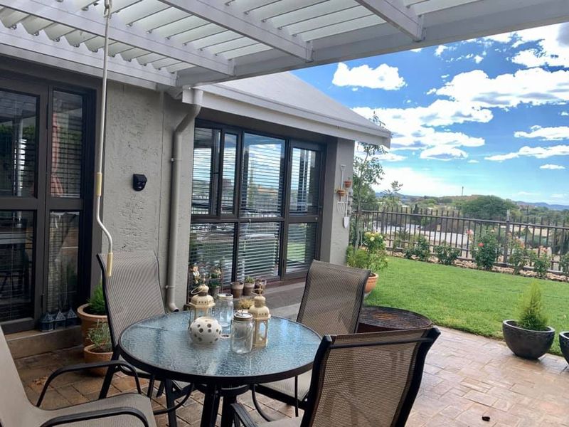 3 Bedroom House For Sale in Auasblick - Photo 8