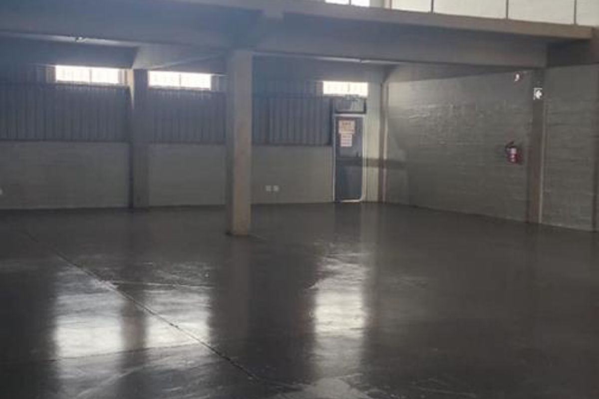 Hendra - Modern 378m2 Industrial Warehouse To Let | Cornubia Industrial Estate - Photo 2