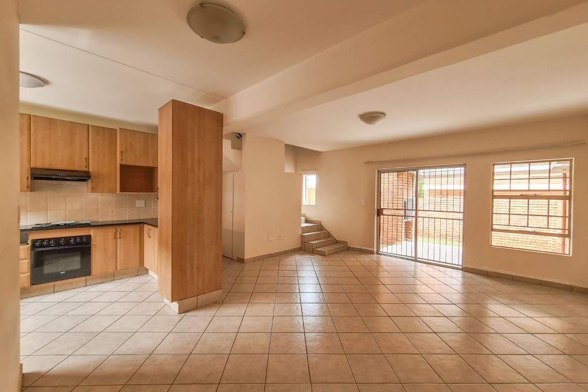 2 Bedrooms/ 2.5 Bathrooms/ 1 Garage - Photo 2