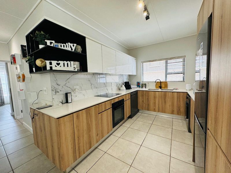 Modern Three Bedroom Ground Floor Apartment For Sale In Munyaka - Photo 6