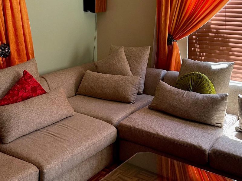 6 BEDROOM HOUSE IN A SECURE ESTATE - Photo 8