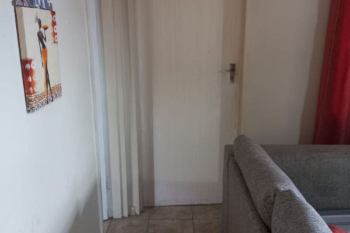 3 bedrooms Townhouse in BRACKENHAM - Photo 2