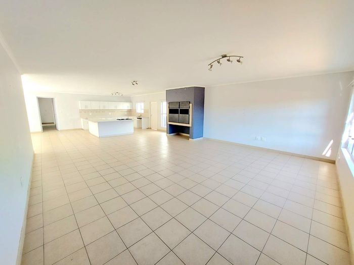 Property #2566810, House Rental Monthly in Suid Duin